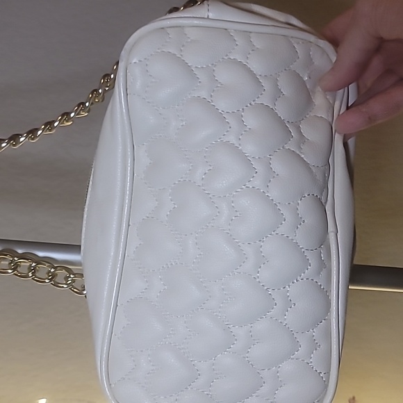 Adorable Betsy, Johnson purse, - Picture 8 of 15